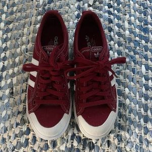 Adidas Nizza sneakers EUC worn once.
